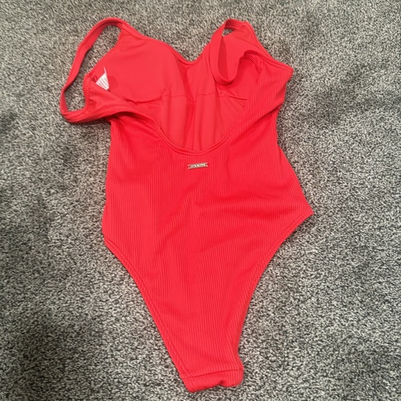 Zyia one piece - Picture 2 of 2